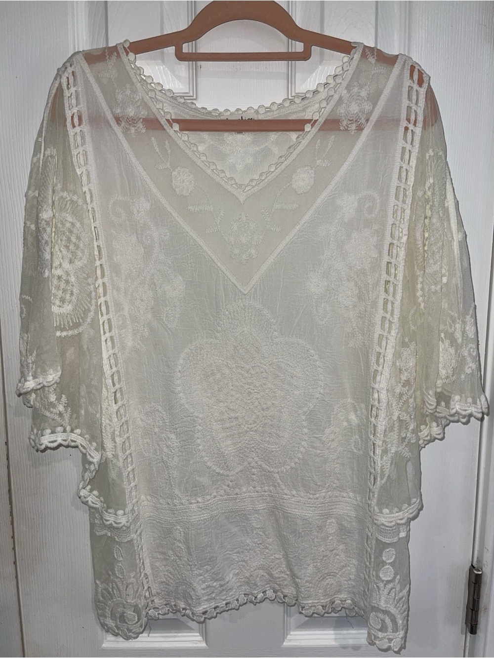 SAPPHIRE Women’s Ivory Lace Tunic Sz M SKU: 0929-56